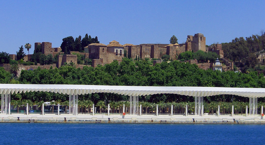 La Alcazaba desde el Puerto.