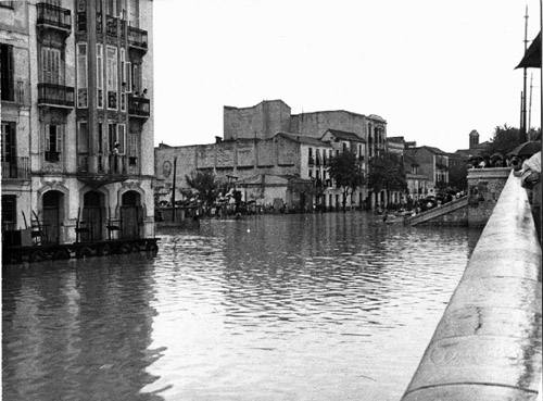 Inundaciones Pasillo de Santo Domingo. Años 60.