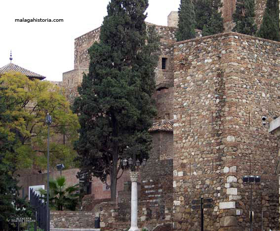 Entrada principal a la Alcazaba de Malaga